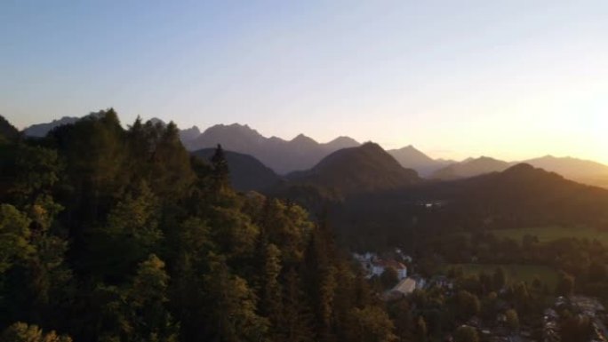 日落时巴伐利亚的风景