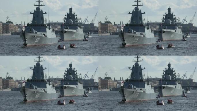 俄军军舰在城内
