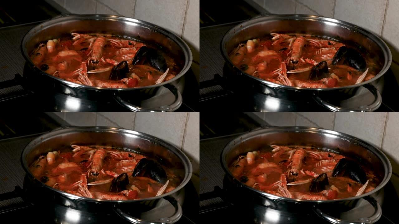 平底锅煮鱼汤