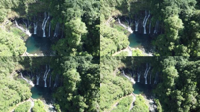 留尼汪岛上的大Galet瀑布或Langevin瀑布