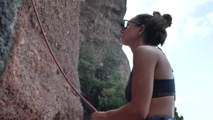 女性登山者高清1