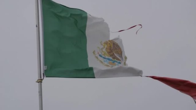 墨西哥国旗状况不佳