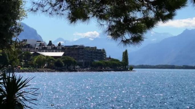 游览瑞士蒙特勒的日内瓦湖