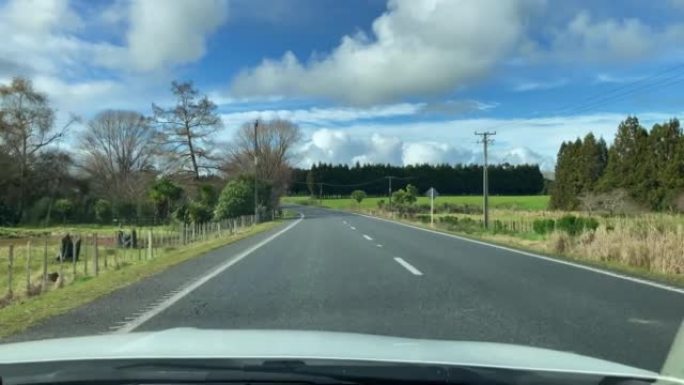 北岛新西兰高速公路上的公路旅行