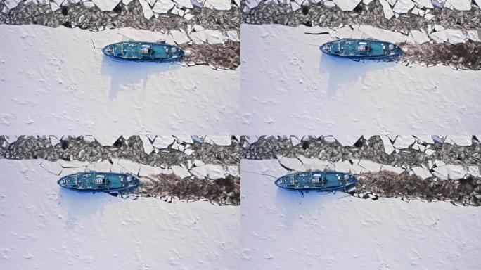 波兰普洛克冬季维斯瓦河上的破冰船