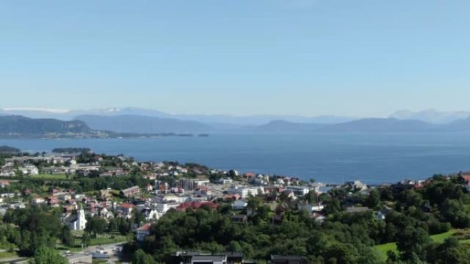 Os ø yro航拍，bj ø rnafjorden，挪威