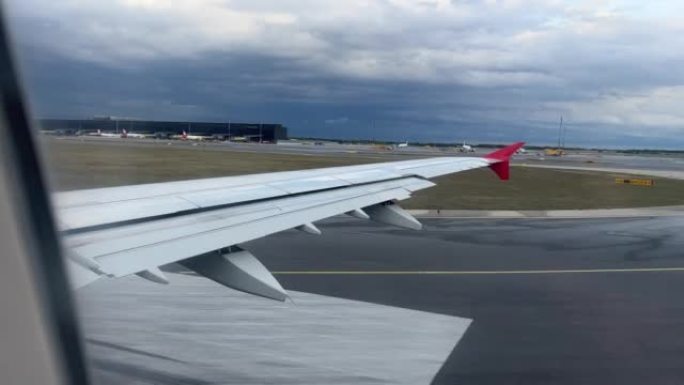 飞机从机场开始穿越机场