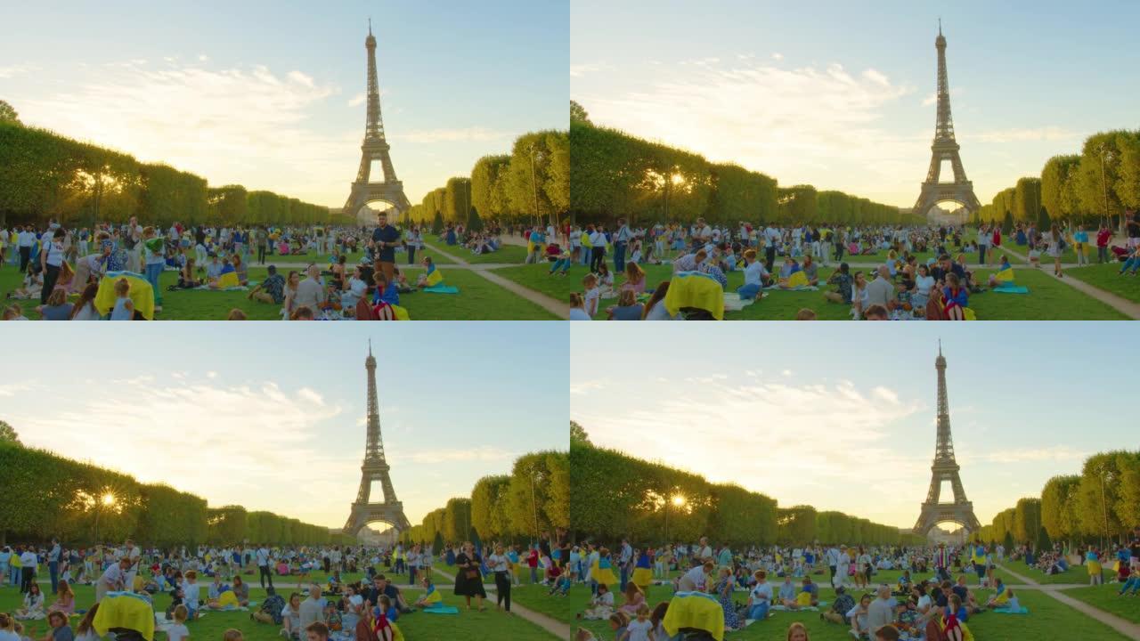 巴黎，法国，2022年9月05日: 延时。战神广场和埃菲尔铁塔在阳光明媚的夏日里时光倒流。法国巴黎