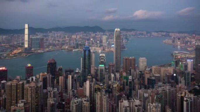 太平山顶的香港时间流逝