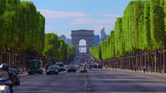 法国首都。凯旋门的交通时间流逝。这座历史古迹俯瞰巴黎市中心的香榭丽舍大街