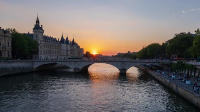 巴黎的Conciergerie，Pont au Change和塞纳河-日落期间-4k延时