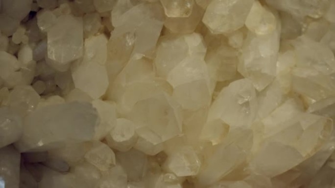天然白岩晶体矿物形成