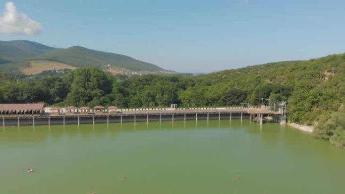 山湖与沼泽柏树空中射击