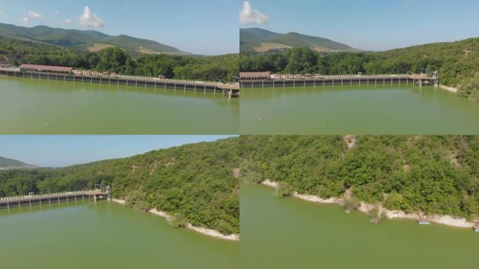 山湖与沼泽柏树空中射击