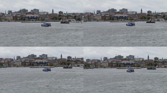 马里兰州巴尔的摩-2022年10月2日: 巴尔的摩水上出租车
