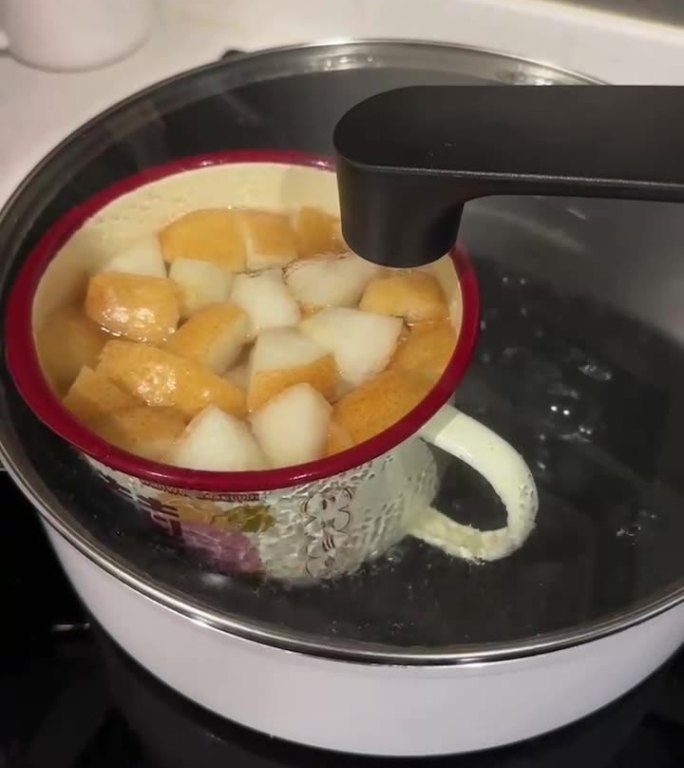 实拍煮梨水