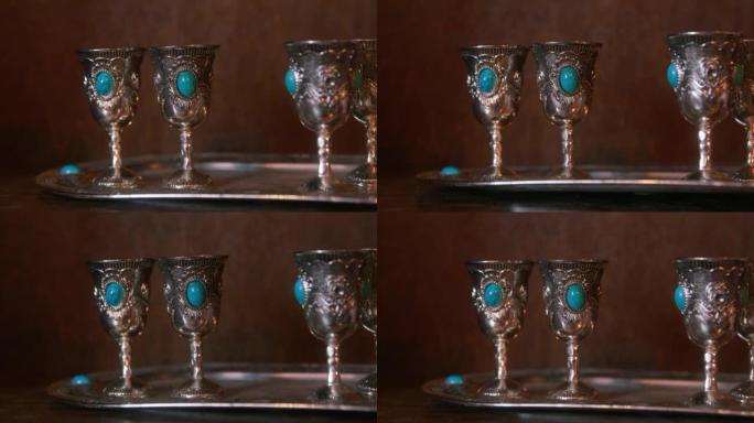 古董银器震颤地震。托盘银镜头眼镜，绿松石宝石