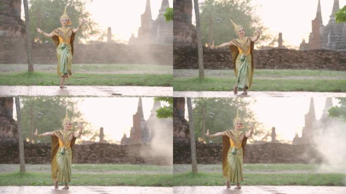 Khon，是泰国古典面具舞蹈。除了这些没有戴面具的角色。因为她是故事的主要女演员