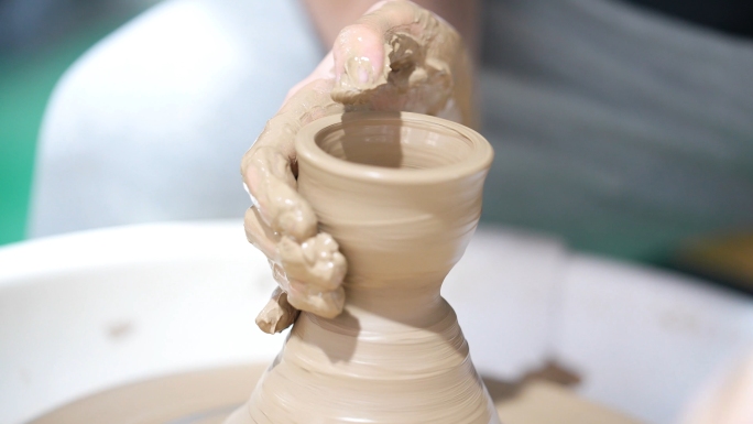 陶瓷拉坯手工艺品陶艺馆