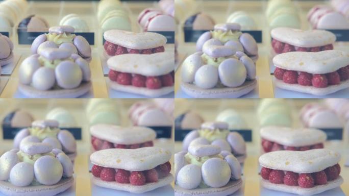 2月14日情人节，咖啡馆展示了许多甜蜜可爱的甜点。烹饪提供各种口味和形状的饼干和蛋糕形式的甜糕点。