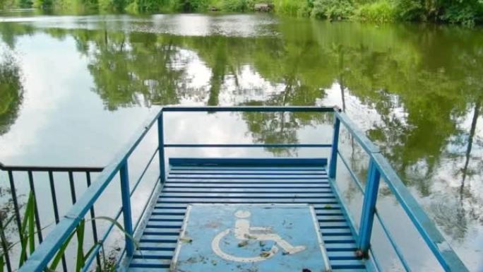 Scenic nature viewpoint bridge with wheelchair acc