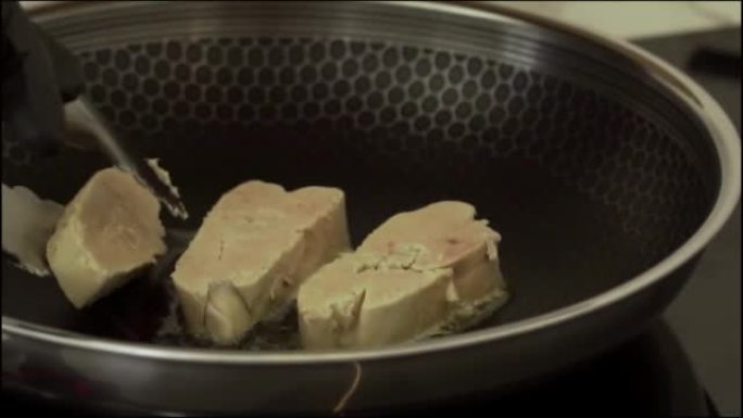 鹅肝烹饪过程