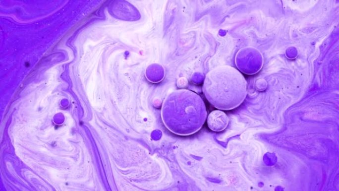 运动中的颜色水磨石紫色白色清水玩具