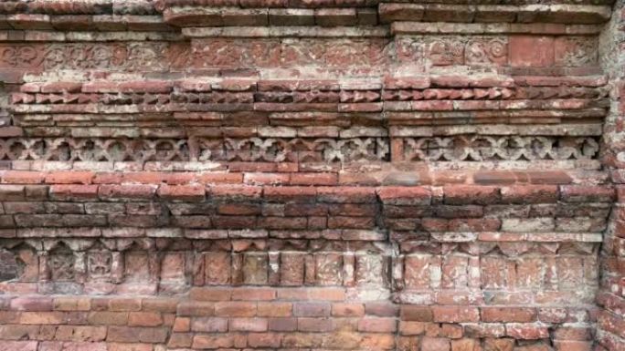 在加尔各答旧废墟结构或大厦的外墙中创造的美丽精致的设计