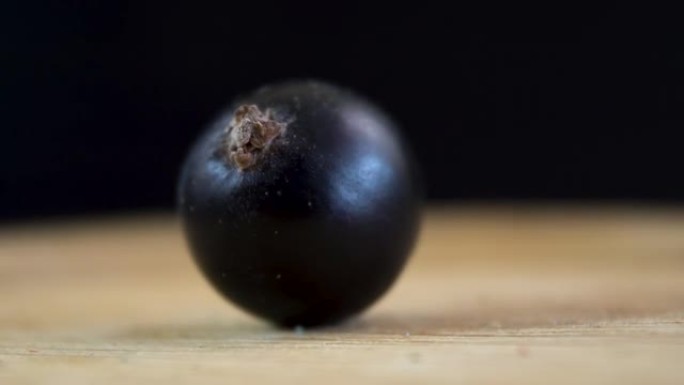 黑醋栗浆果。特写