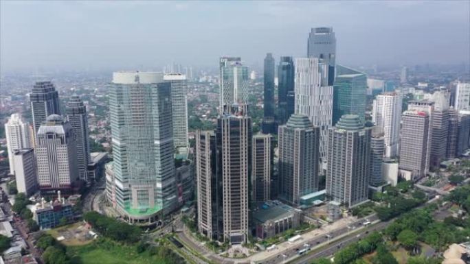 雅加达-印度尼西亚。2022年5月20日: 雅加达市美丽的空中景观。以4k分辨率拍摄