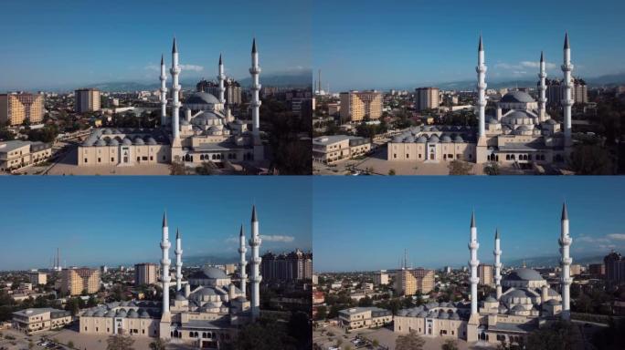 比什凯克的空中全景，可欣赏中央清真寺的景色
