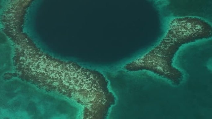 伯利兹史诗般的大蓝洞巨型海洋污水坑的顶级无人机回合拍摄