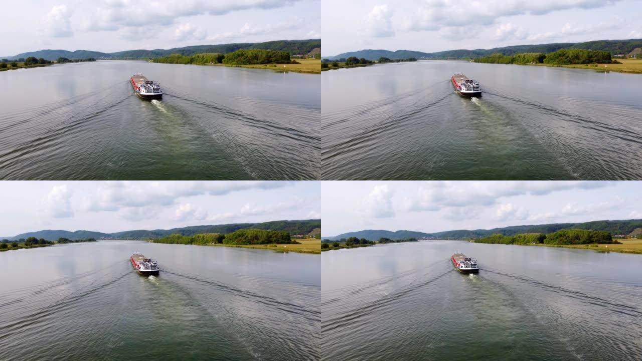 多瑙河上的货船旅游度假游玩景区