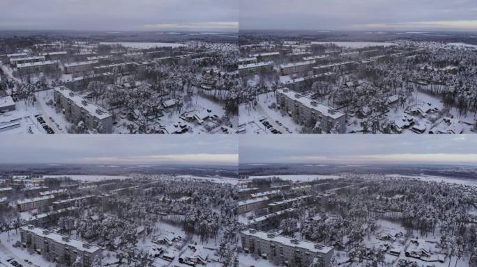 冬季低层建筑的苏联小城鸟瞰图