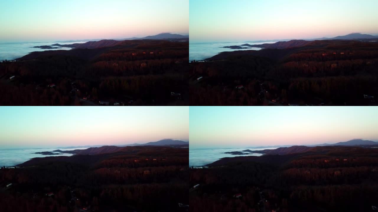 蓝岭山脉的日出