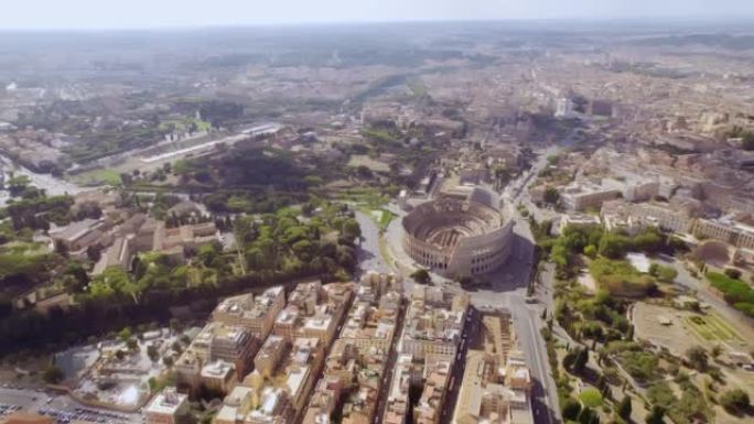 罗马的罗马斗兽场和帝国论坛围绕罗马斗兽场进行了美丽的空中射击。电影4K。