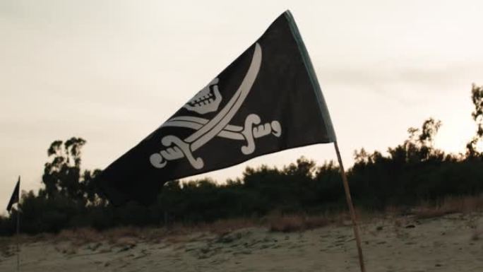 海滩上的黑色海盗符号