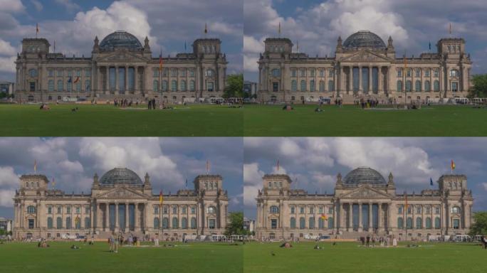 德国国会大厦和德国国旗和欧盟的旗帜。