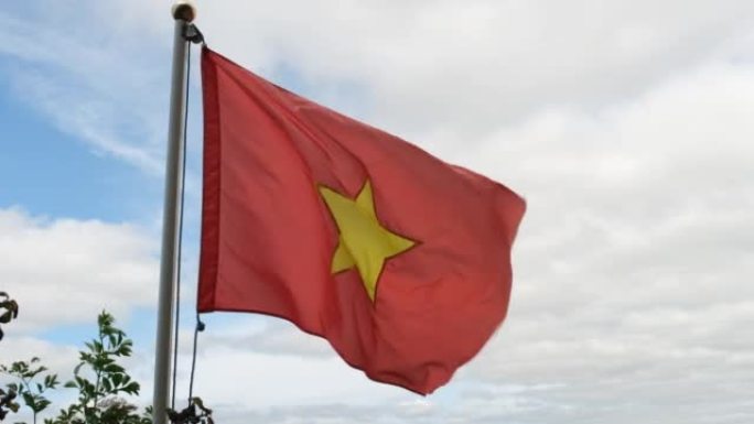 红色越南国旗的特写镜头，中间是金星