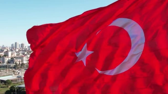 无人机查看土耳其国旗