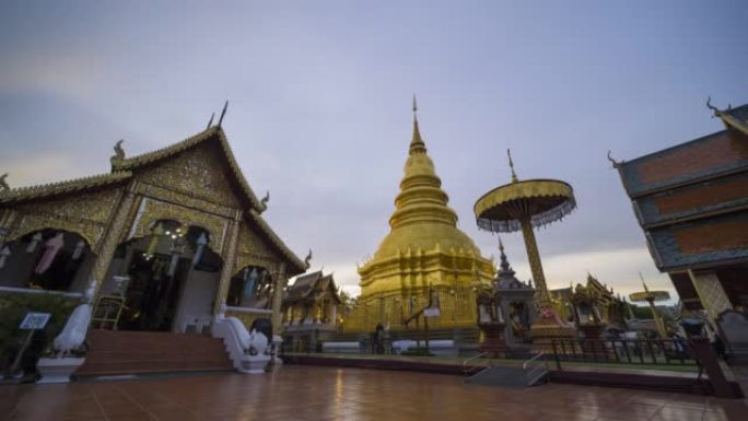 泰国兰汶市的哈丽蓬猜沃拉马哈威汉寺的时间流逝