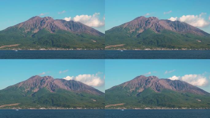 樱岛，日本九州活跃的吸烟火山