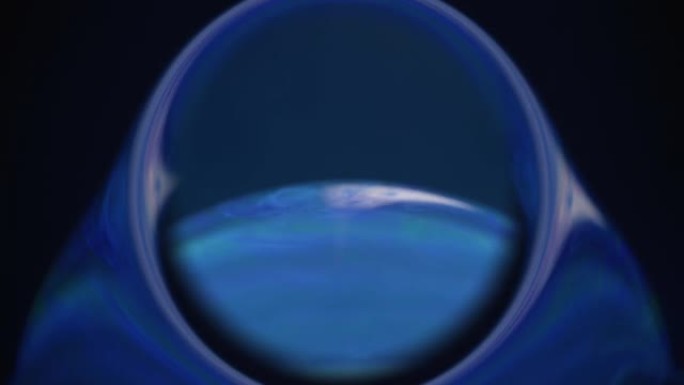油水球圆形框架肥皂泡蓝色深色