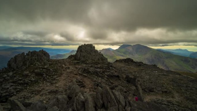 Glyder Fawr与Snowdon summit在Snowdonia，Gwynedd，班戈，威尔