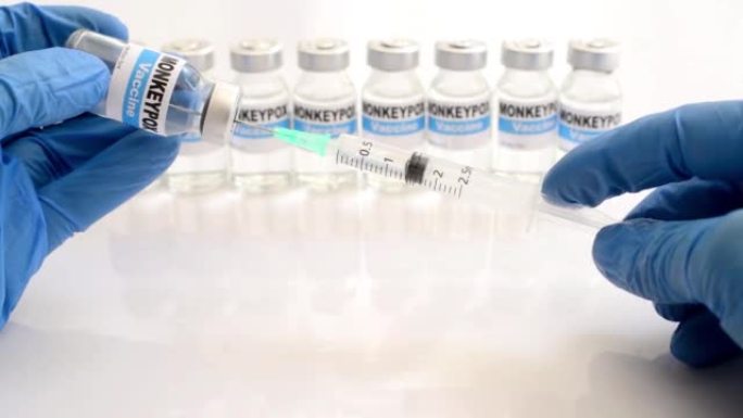 用猴痘疫苗填充注射器