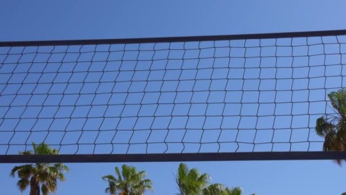 排球网和蓝天的背景。