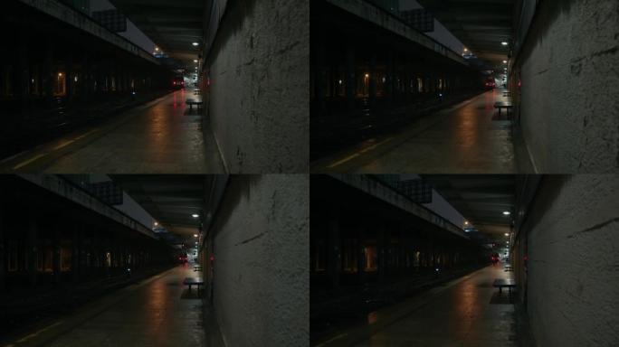 废弃的铁路/地铁站。犹太人区。夜市阴雨秋雾天气。哥谭市情绪。电影风格。