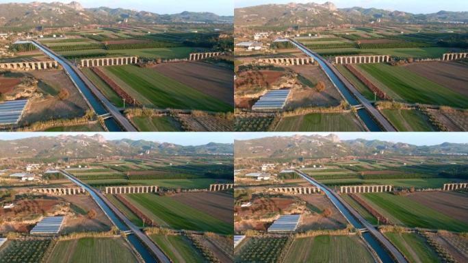 古城遗址，其中一些幸存于农业用地的大型渡槽中，其中大部分幸存至今，Aspendos安塔利亚土耳其