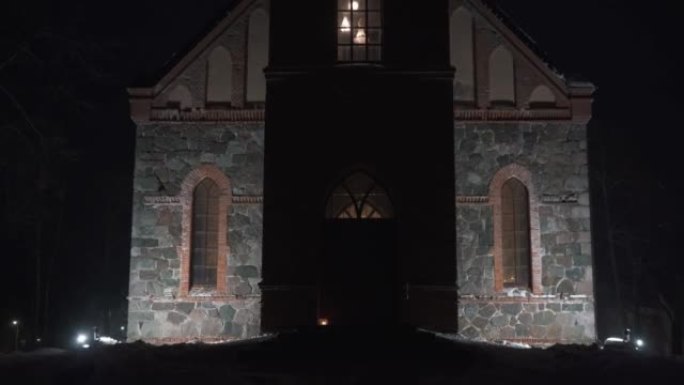Ropazi福音路德教会在夜晚的降临时间。斯特迪卡姆射击