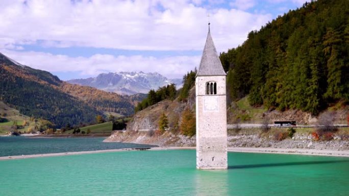 Reschensee (reschin湖，Lago di Resia) 及其在南蒂罗尔的淹没教堂